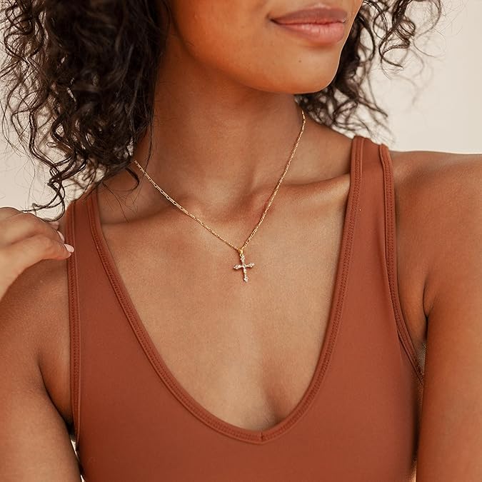 Cross Necklace for Women,Double Cross Necklace 14K Gold Plated Cross Pendant Necklace Dainty Gold Cross Necklaces for Women Trendy Small Cross Charm Necklace Simple Cute Choker Necklaces Gold Jewery