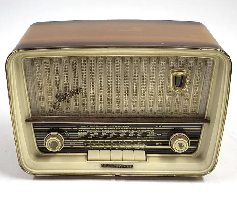 Telefunken Jubilate 9 Tube Radio: 1950s German Mid Century Decor