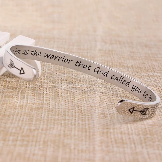 Bracelets for Women Mothers Day Bracelet Gifts from Daughter Inspirational Gifts for Women Graduation Gifts for Her Motivational Birthday Cuff Bangle