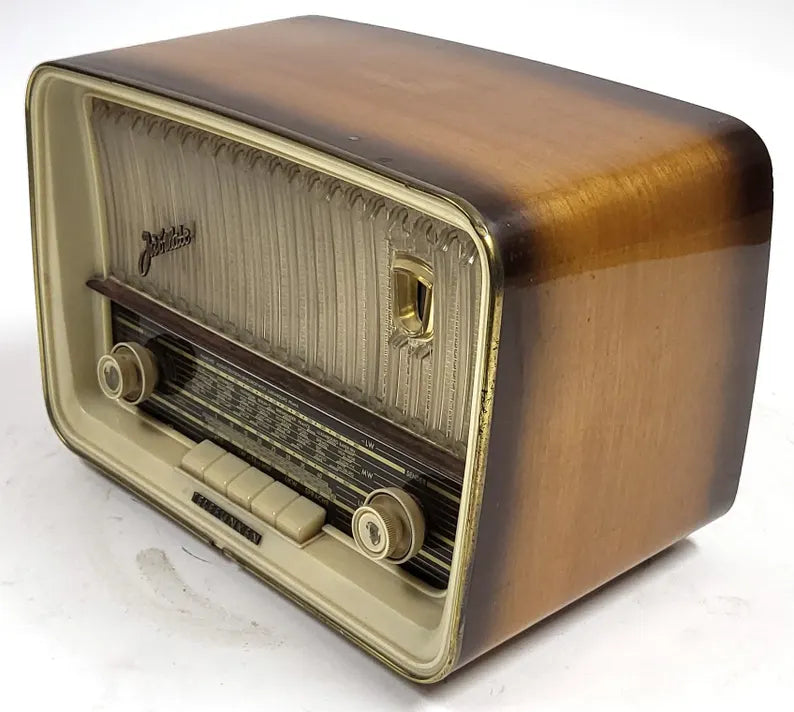 Telefunken Jubilate 9 Tube Radio: 1950s German Mid Century Decor