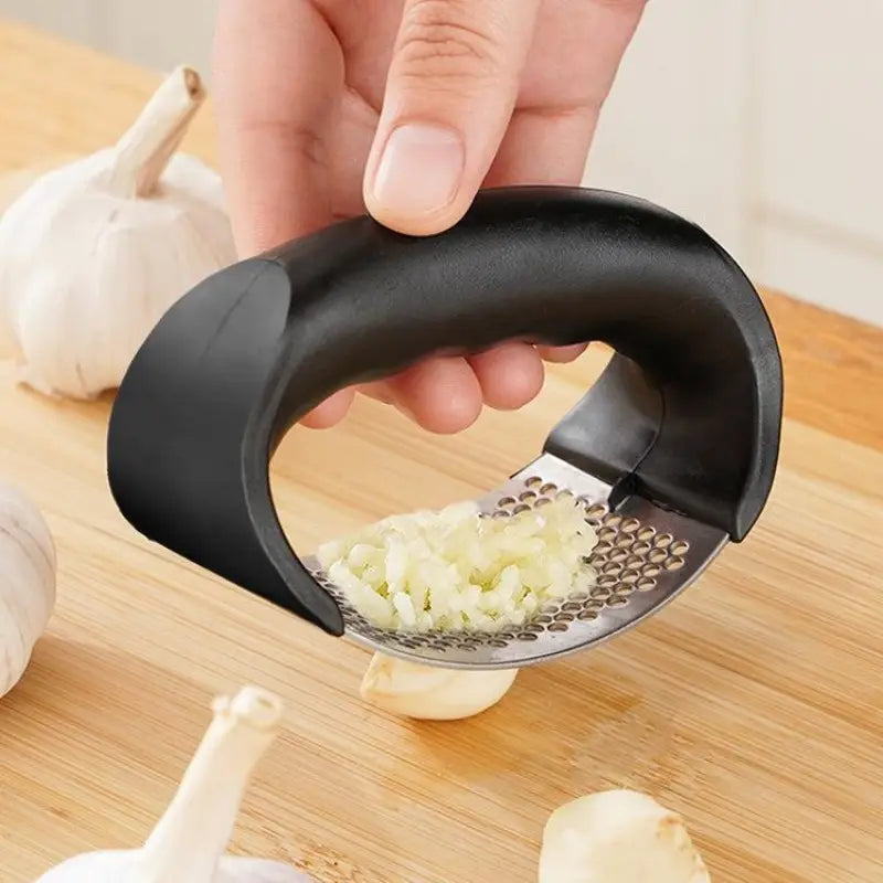 Manual Circular Kitchen Garlic Stripper with Rocker Arm, Washable Metal Garlic Masher for Food Contact, Ideal for Home & College Dorm Essentials, Food Preparation Essentials | Modern Kitchen Tool | Durable Kitchenware